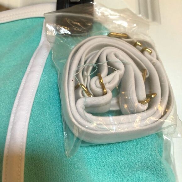 KONA SOL - NWT - L Sz 1X (16W - 18W) Terry-Textured Bandeau Bikini Top w/Binding - Picture 5 of 13